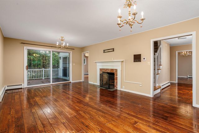 23 Golden Oaks Drive, Salem, NH 03079