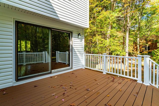 23 Golden Oaks Drive, Salem, NH 03079