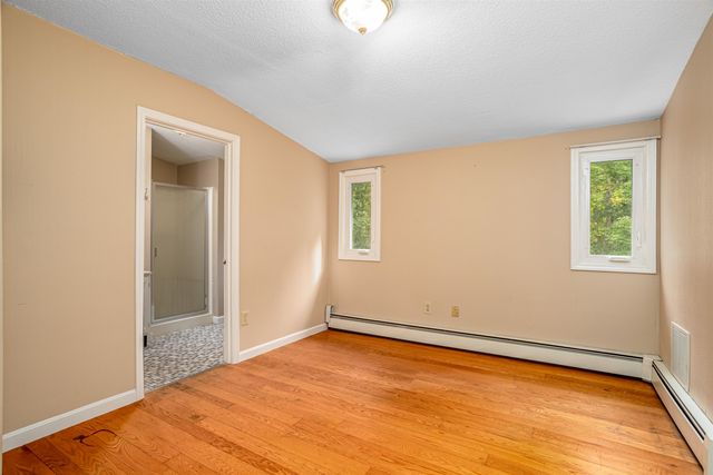 23 Golden Oaks Drive, Salem, NH 03079