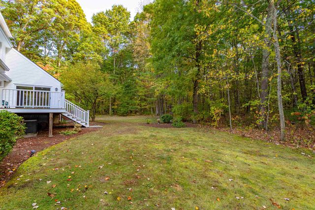 23 Golden Oaks Drive, Salem, NH 03079