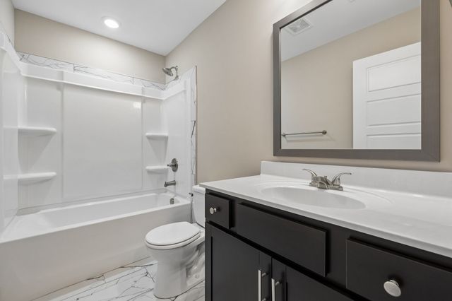 47 Echo Ridge, Oak Grove, KY 42262