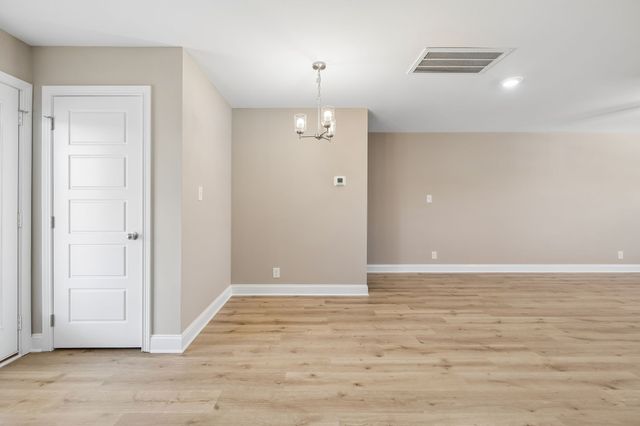 47 Echo Ridge, Oak Grove, KY 42262