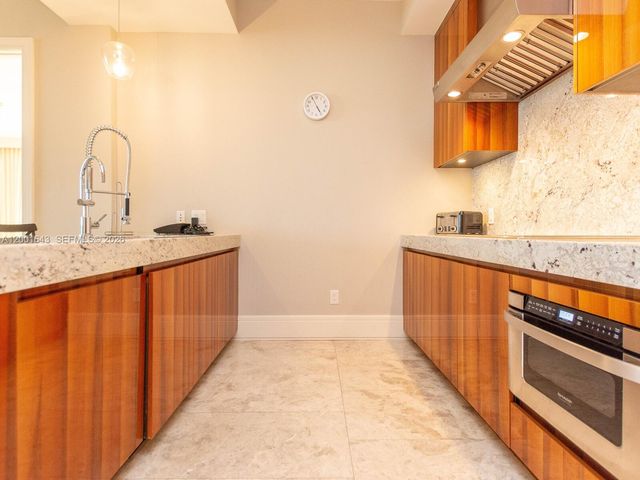 9705 Collins Ave 804N, Bal Harbour, FL 33154
