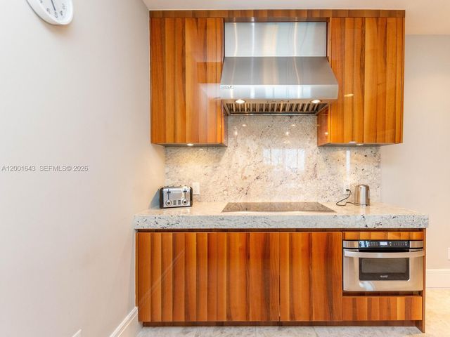 9705 Collins Ave 804N, Bal Harbour, FL 33154