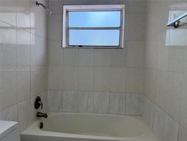 1820 NW 19th Ave 1822, Miami, FL 33125