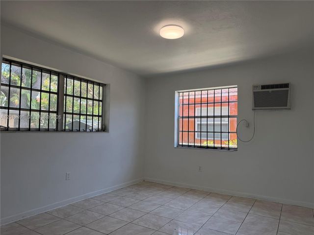 1820 NW 19th Ave 1822, Miami, FL 33125