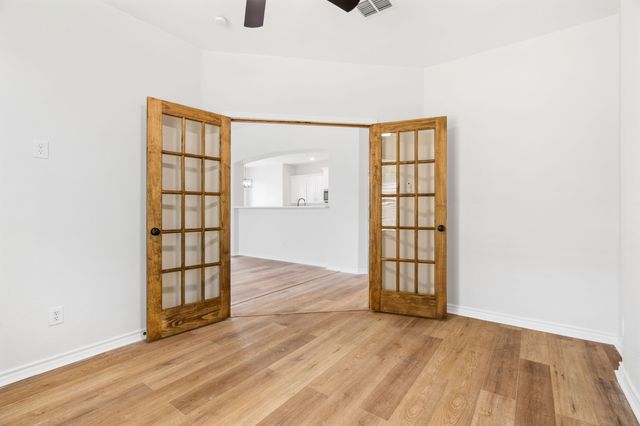 1738 Rock Ridge Drive, Cedar Hill, TX 75104
