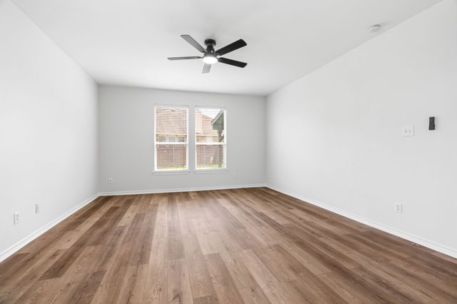 1738 Rock Ridge Drive, Cedar Hill, TX 75104