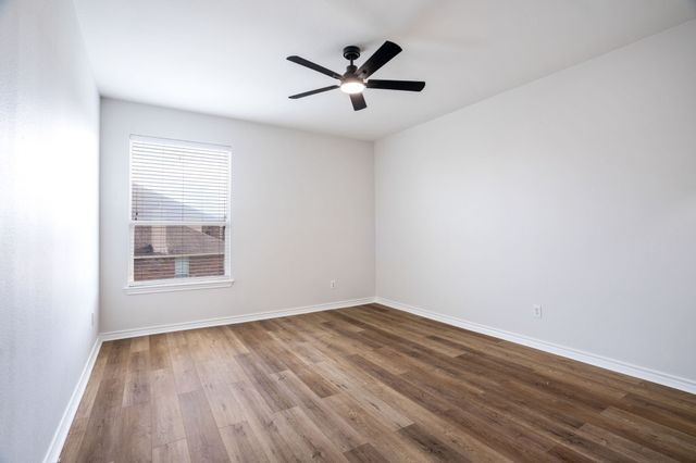 1738 Rock Ridge Drive, Cedar Hill, TX 75104