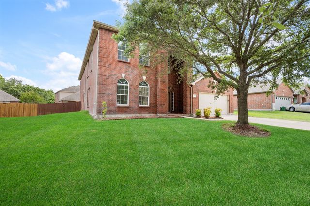 1738 Rock Ridge Drive, Cedar Hill, TX 75104