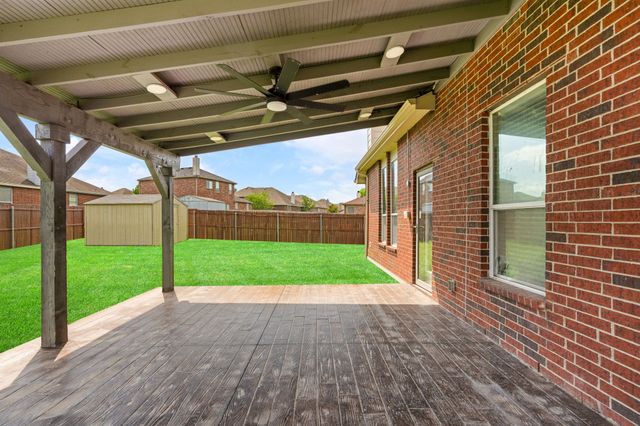 1738 Rock Ridge Drive, Cedar Hill, TX 75104