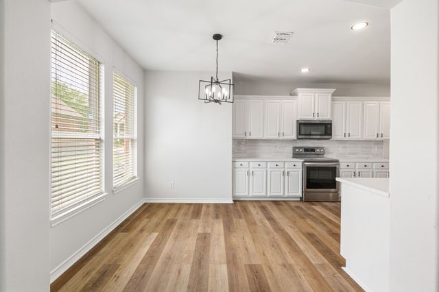 1738 Rock Ridge Drive, Cedar Hill, TX 75104