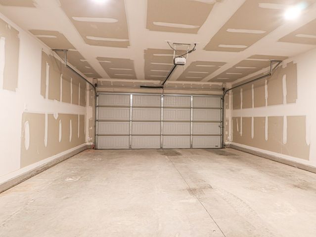 2014 Meridian Rd, Midland, TX 79705