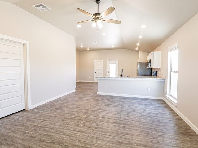 2014 Meridian Rd, Midland, TX 79705