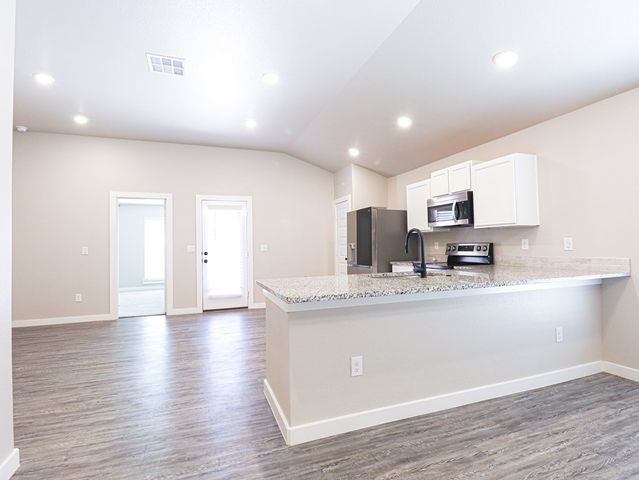 2014 Meridian Rd, Midland, TX 79705