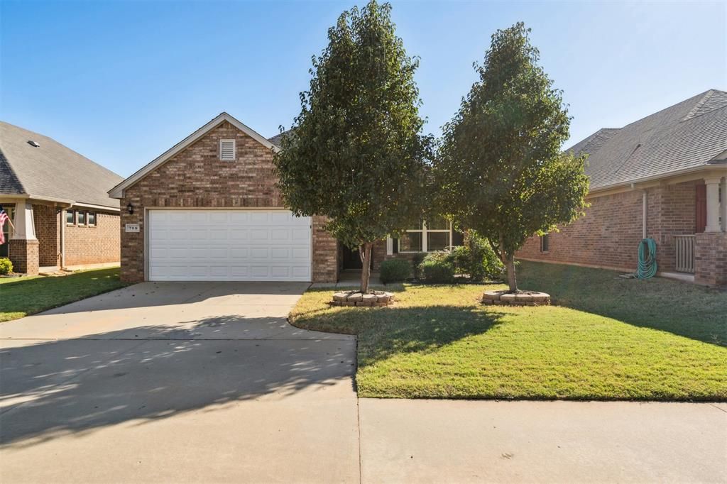 708 Nathan Way, Yukon, OK 73099