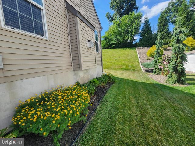 928 SWEETBAY LN., Lebanon, PA 17046