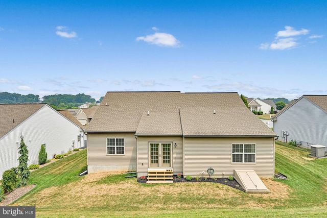 928 SWEETBAY LN., Lebanon, PA 17046