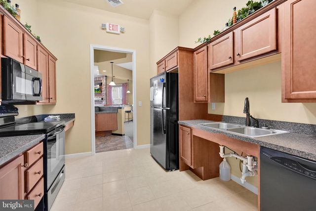 928 SWEETBAY LN., Lebanon, PA 17046