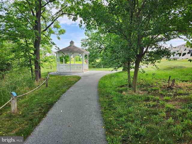 928 SWEETBAY LN., Lebanon, PA 17046