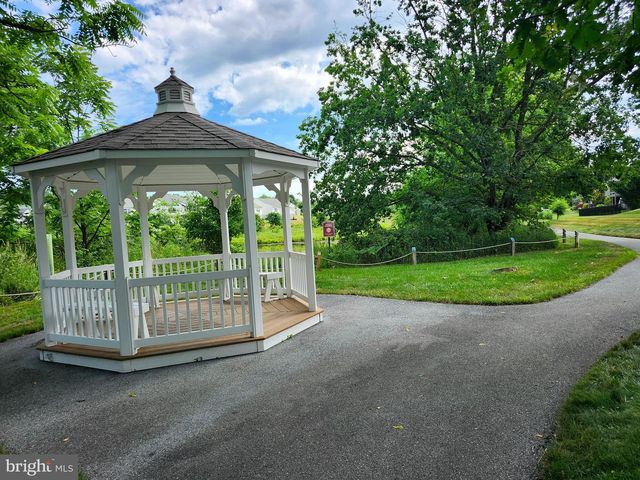 928 SWEETBAY LN., Lebanon, PA 17046