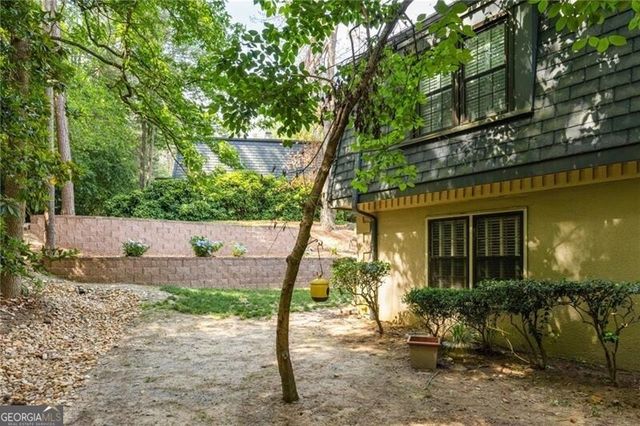 22 Glenald Way, Atlanta, GA 30327