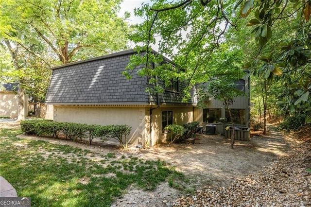 22 Glenald Way, Atlanta, GA 30327