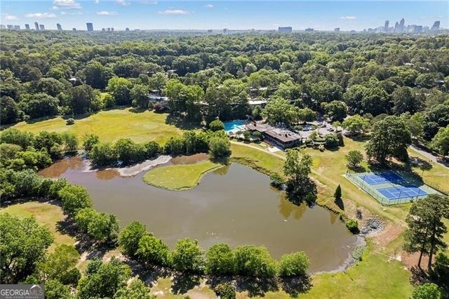 22 Glenald Way, Atlanta, GA 30327