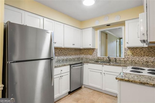 22 Glenald Way, Atlanta, GA 30327