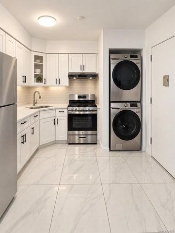 13216 Maple Avenue, Flushing, NY 11355