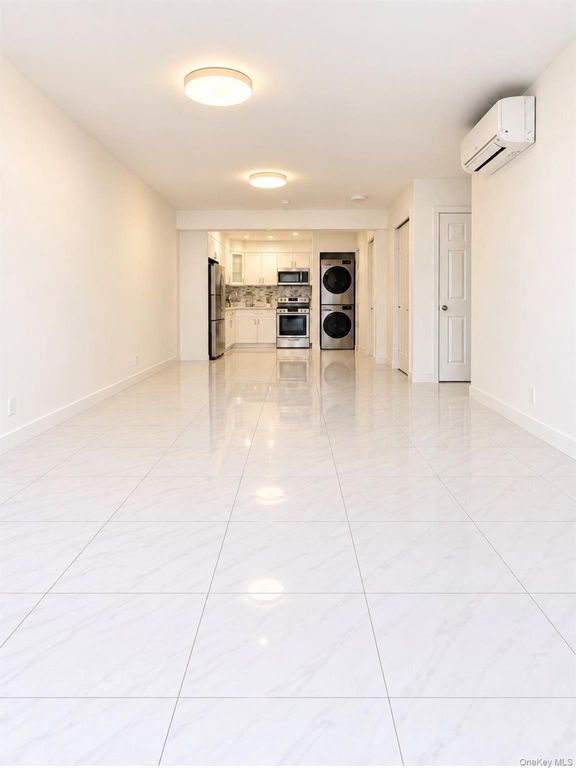 13216 Maple Avenue, Flushing, NY 11355 — photo 3