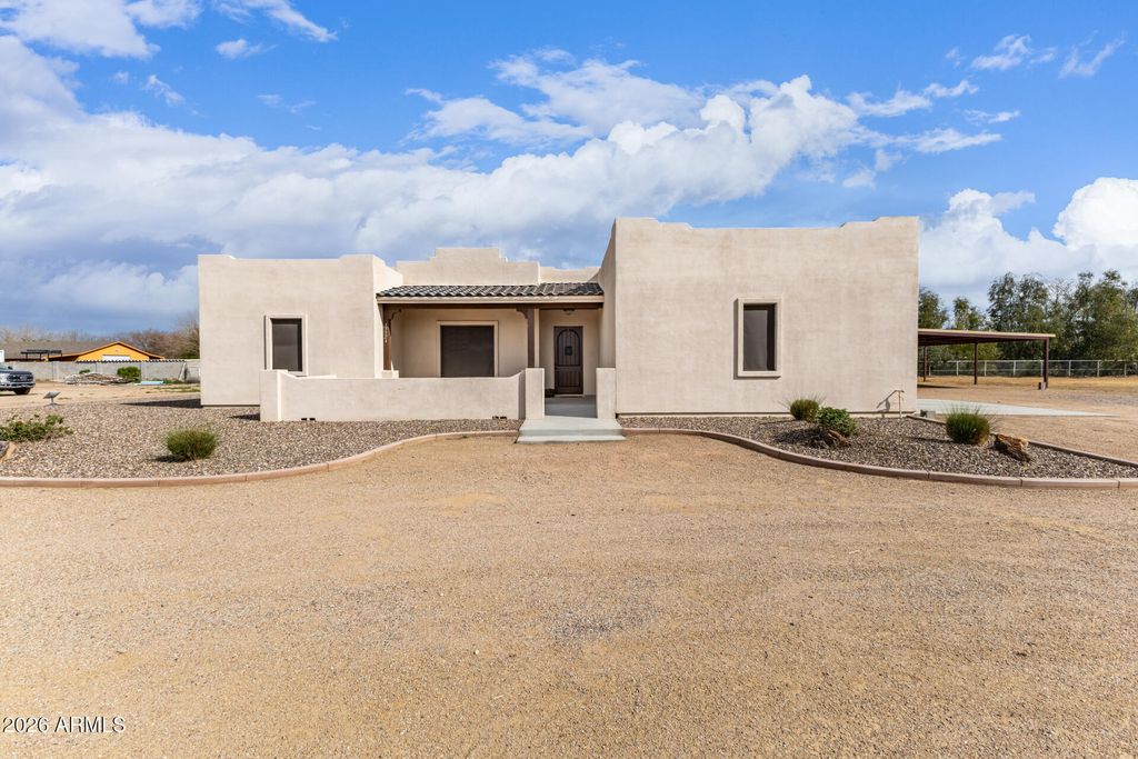 17524 E BROOKS FARM Road, Gilbert, AZ 85298 — photo 2