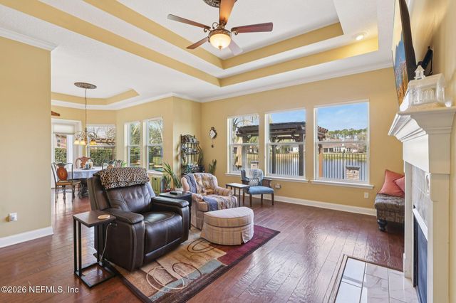 827 E DORCHESTER Drive, St. Johns, FL 32259