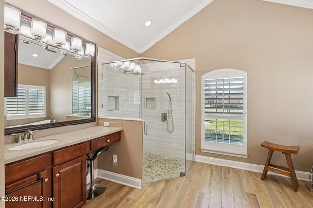 827 E DORCHESTER Drive, St. Johns, FL 32259