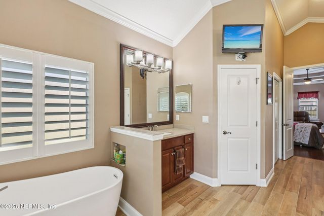 827 E DORCHESTER Drive, St. Johns, FL 32259