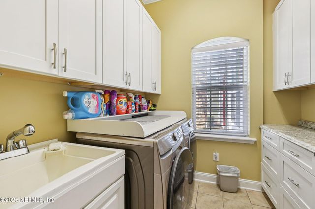 827 E DORCHESTER Drive, St. Johns, FL 32259