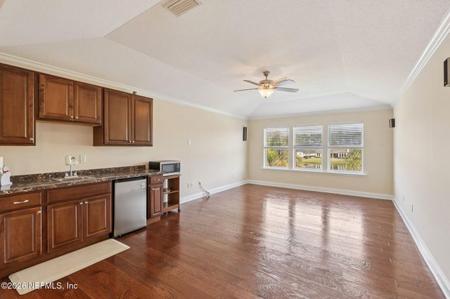 827 E DORCHESTER Drive, St. Johns, FL 32259