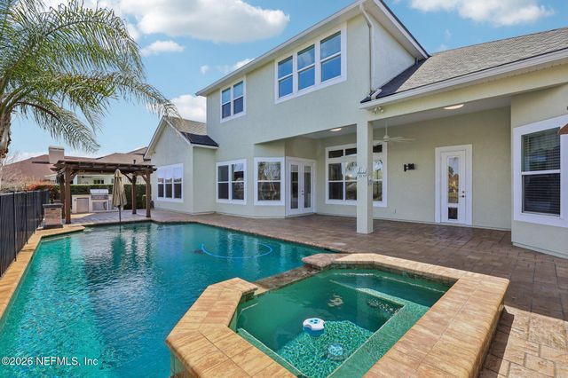 827 E DORCHESTER Drive, St. Johns, FL 32259