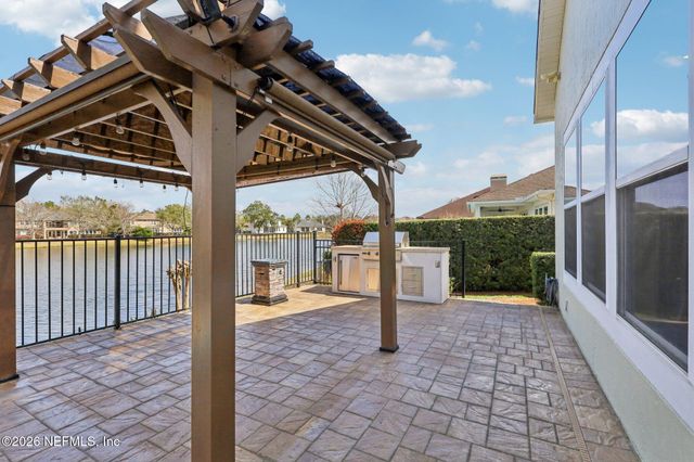 827 E DORCHESTER Drive, St. Johns, FL 32259