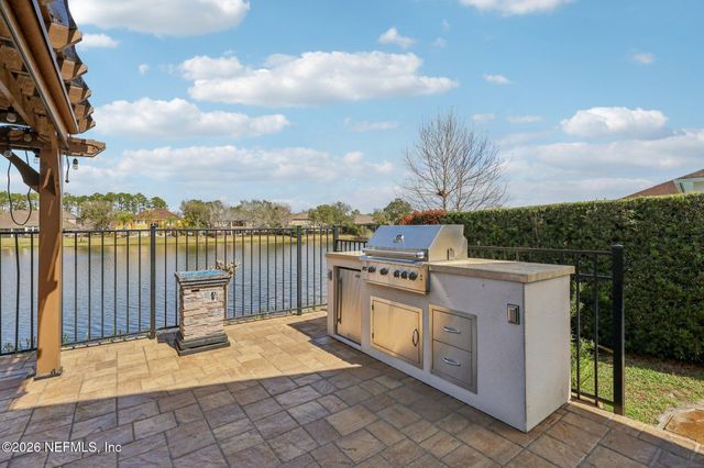 827 E DORCHESTER Drive, St. Johns, FL 32259