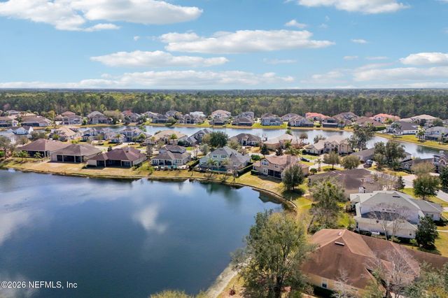 827 E DORCHESTER Drive, St. Johns, FL 32259