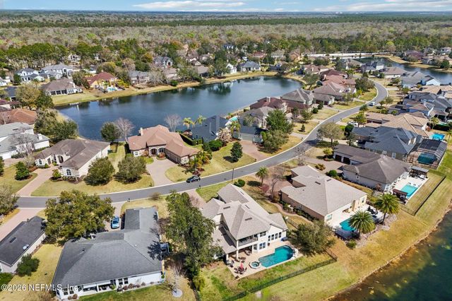 827 E DORCHESTER Drive, St. Johns, FL 32259