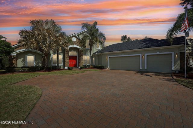 827 E DORCHESTER Drive, St. Johns, FL 32259