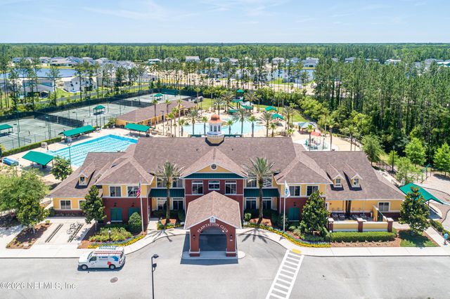 827 E DORCHESTER Drive, St. Johns, FL 32259