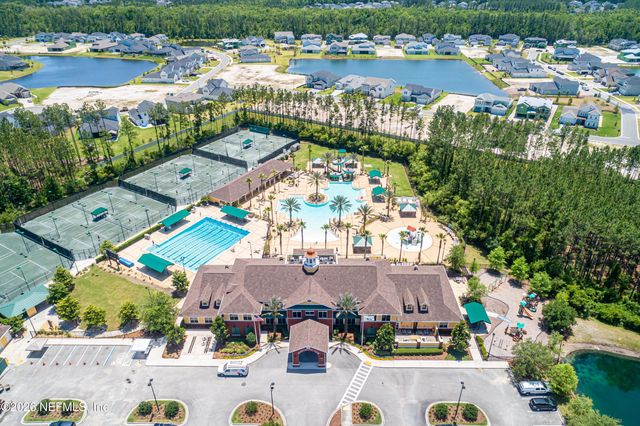 827 E DORCHESTER Drive, St. Johns, FL 32259