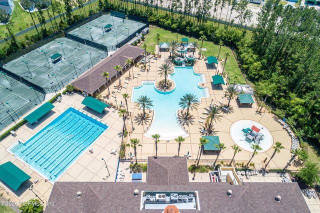 827 E DORCHESTER Drive, St. Johns, FL 32259