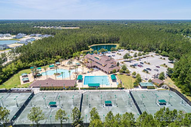 827 E DORCHESTER Drive, St. Johns, FL 32259