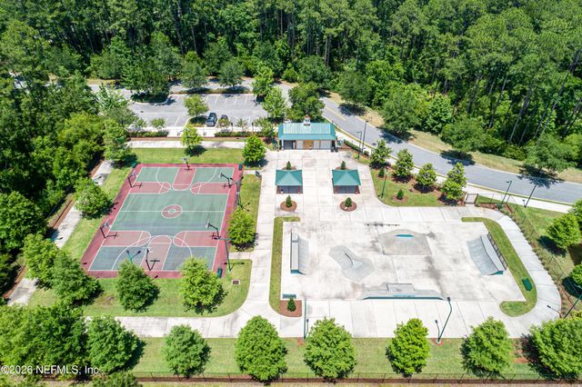 827 E DORCHESTER Drive, St. Johns, FL 32259