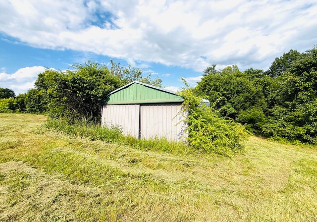 729 Oakland Lane, Harrodsburg, KY 40330
