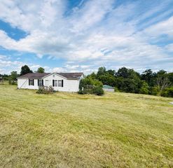 729 Oakland Lane, Harrodsburg, KY 40330